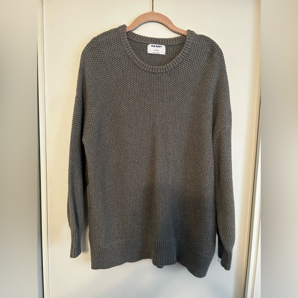 Old Navy Charcoal Knit Pullover Sweater